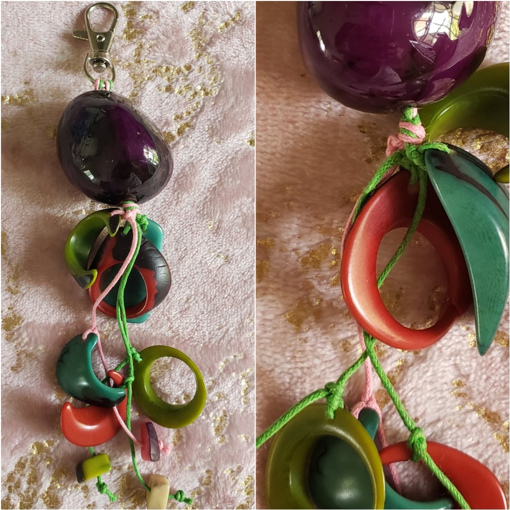 Colombian Keychain, Purple - Picture 1 of 12